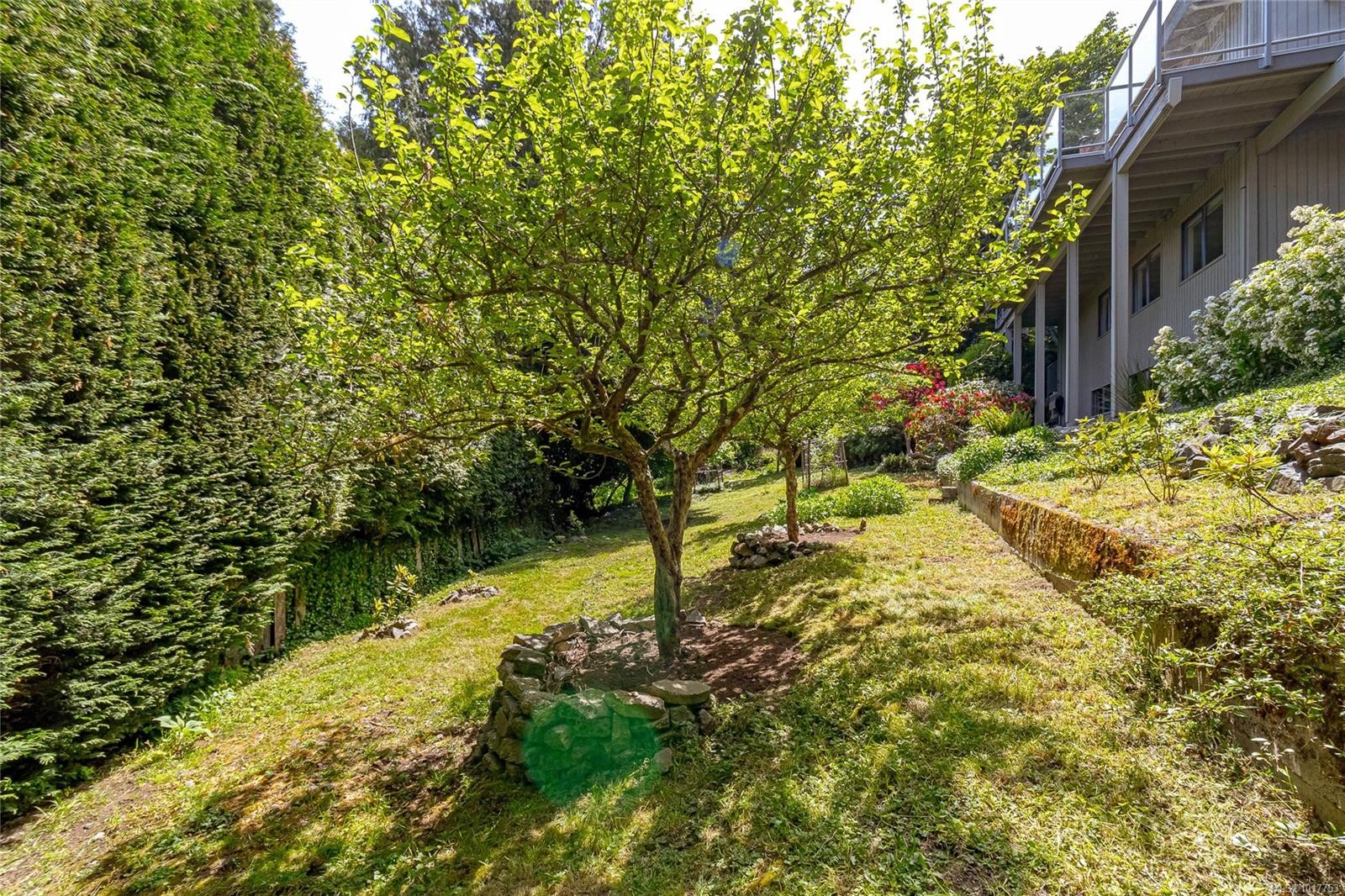 4689 Boulderwood Dr, Saanich, BC