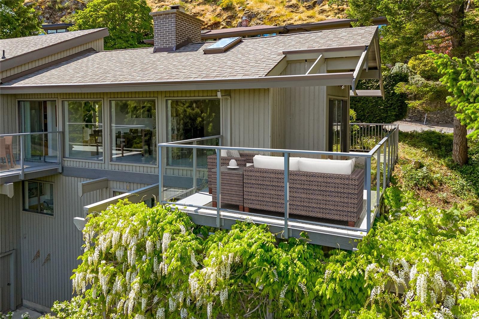 4689 Boulderwood Dr, Saanich, BC