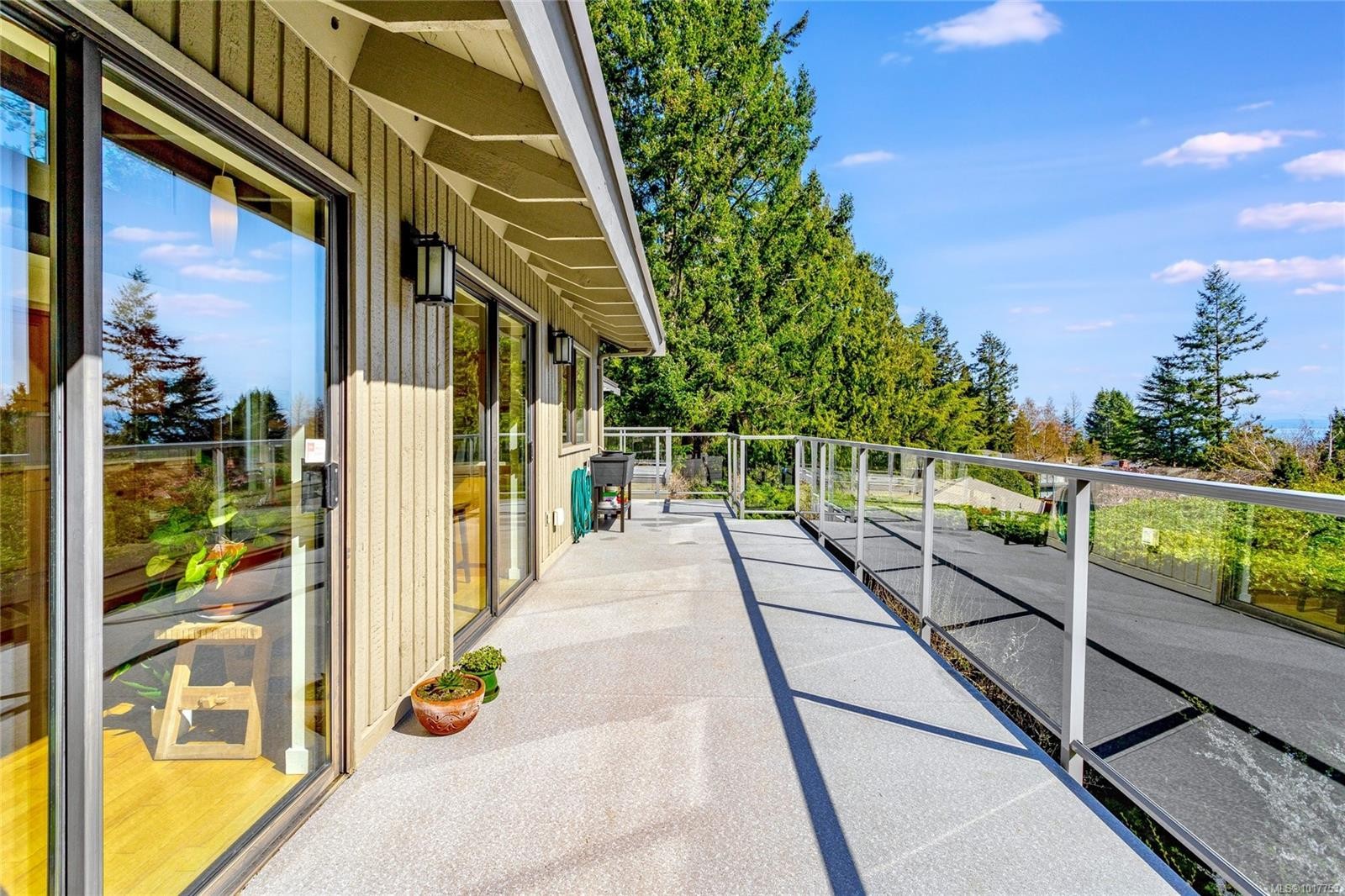 4689 Boulderwood Dr, Saanich, BC