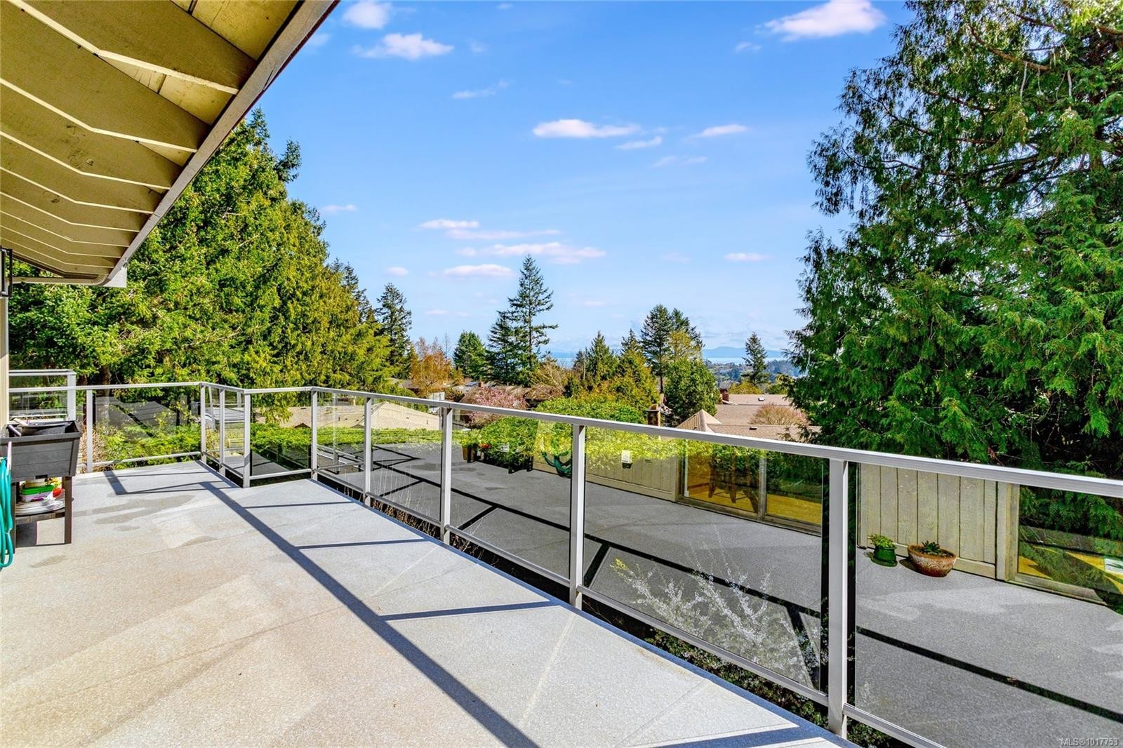 4689 Boulderwood Dr, Saanich, BC