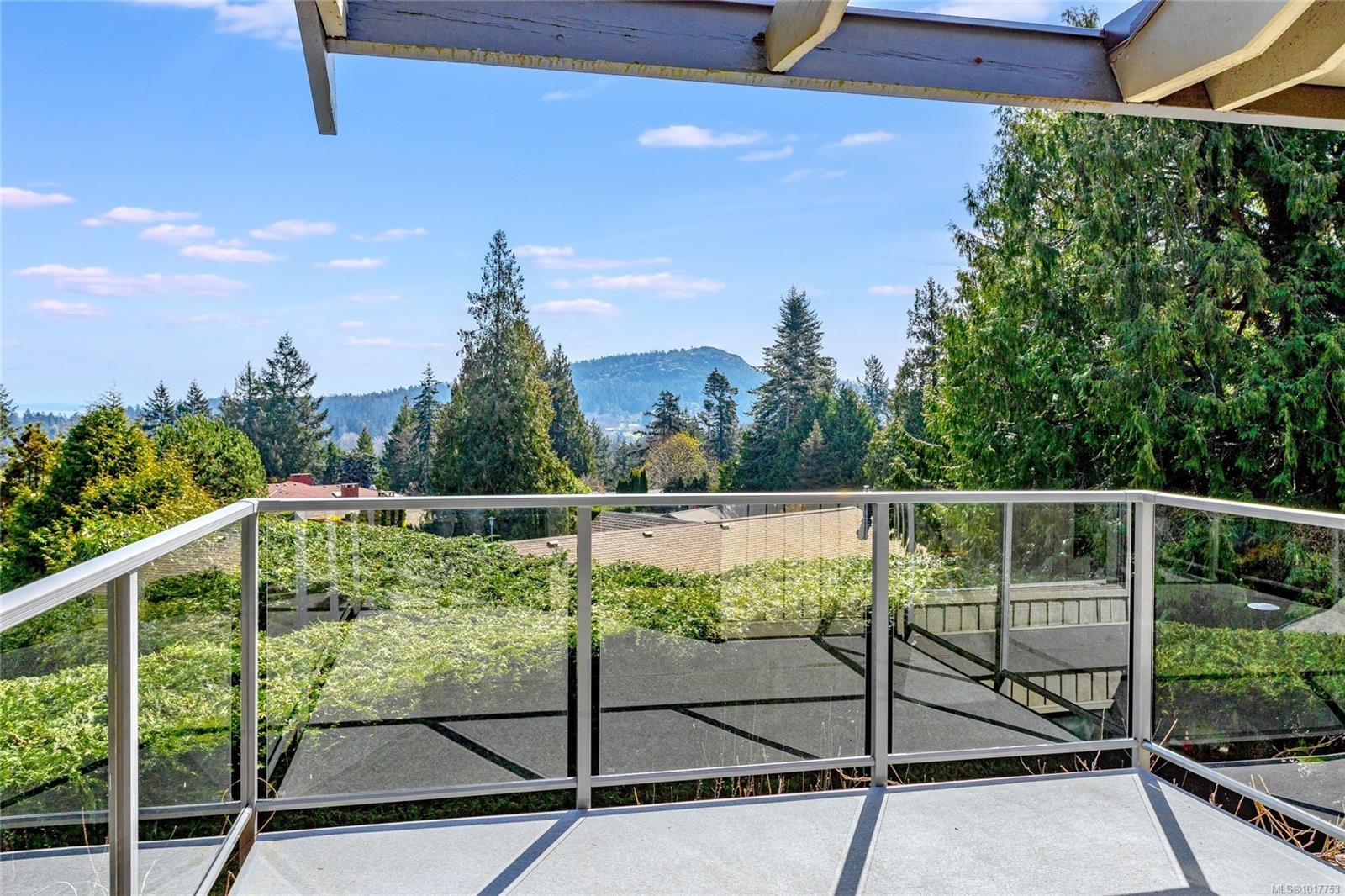 4689 Boulderwood Dr, Saanich, BC