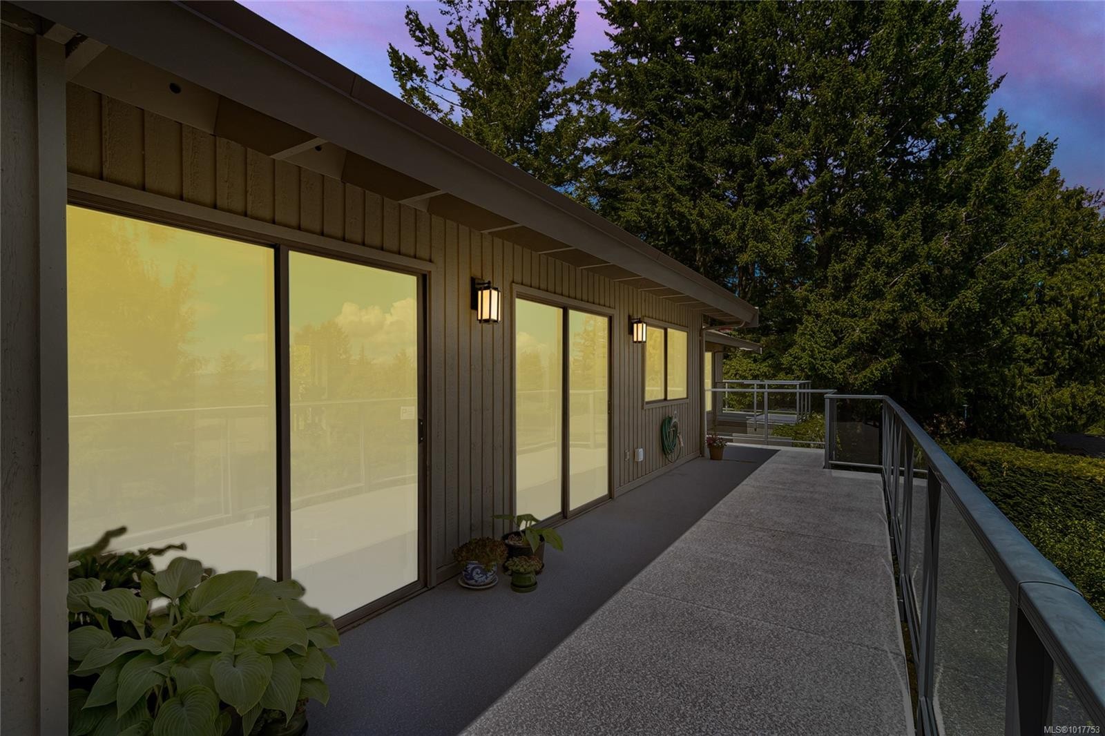 4689 Boulderwood Dr, Saanich, BC