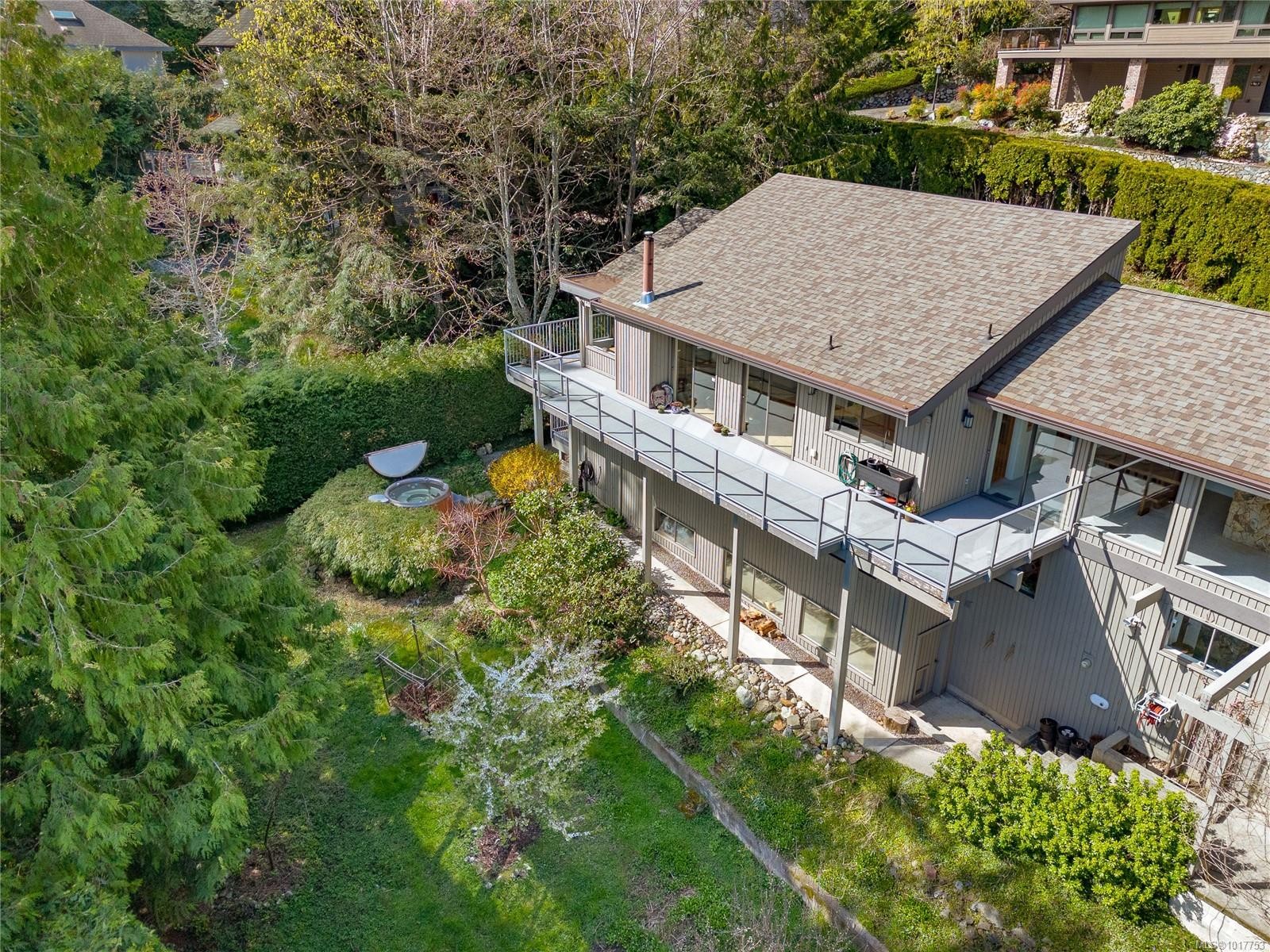 4689 Boulderwood Dr, Saanich, BC