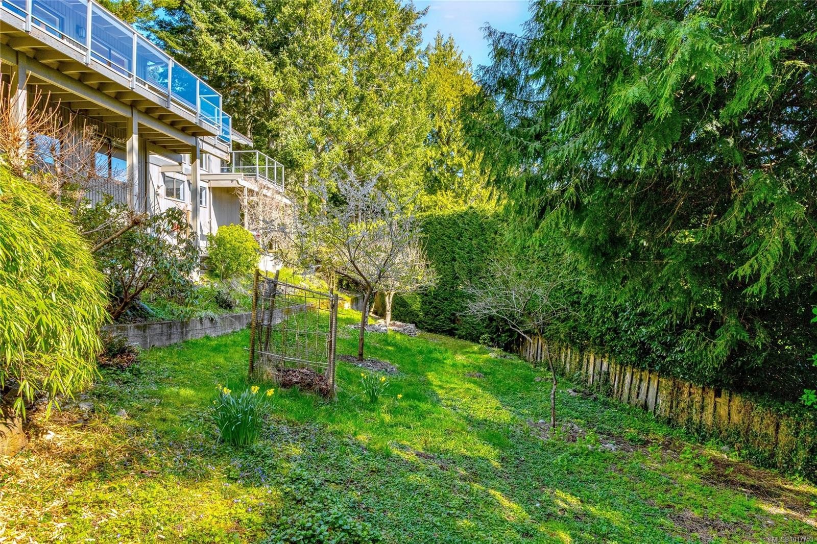 4689 Boulderwood Dr, Saanich, BC