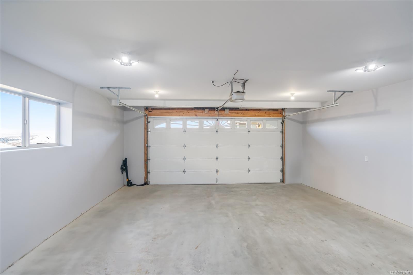 526 Douglas Pl, Ladysmith, BC