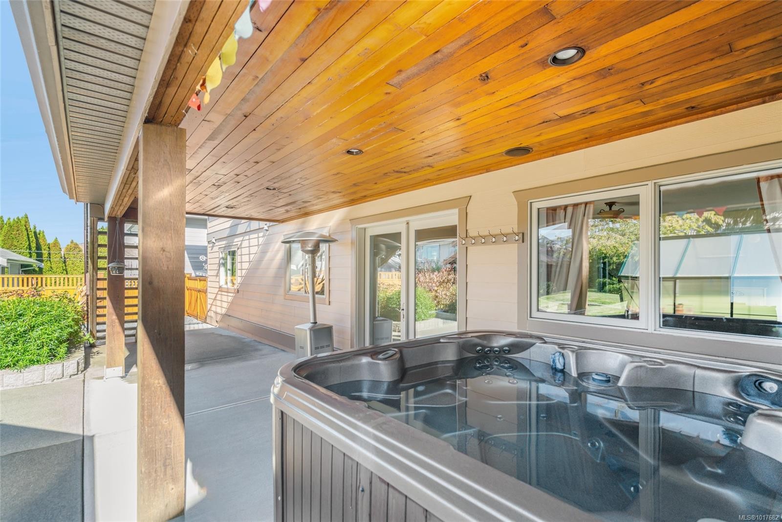 526 Douglas Pl, Ladysmith, BC