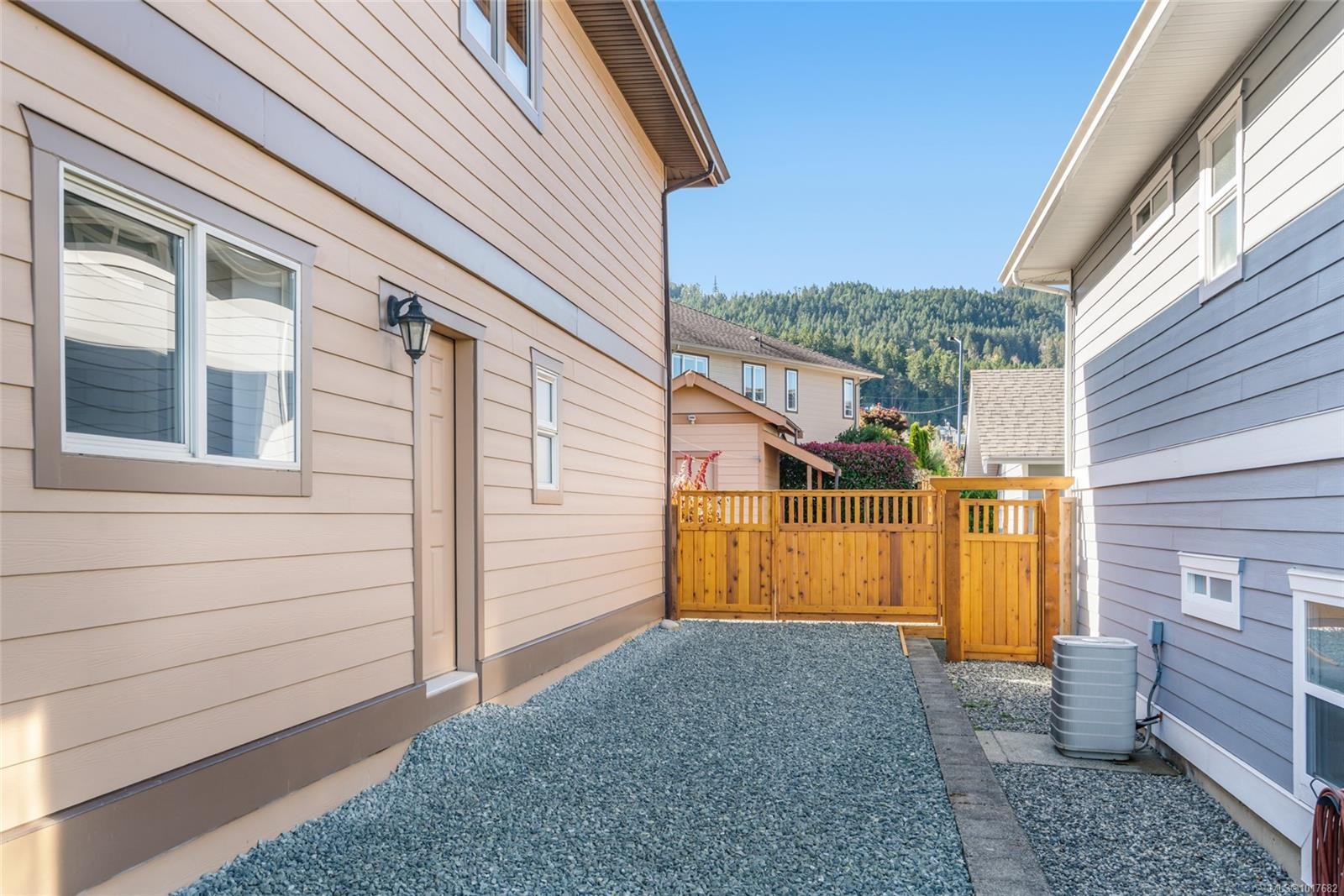 526 Douglas Pl, Ladysmith, BC