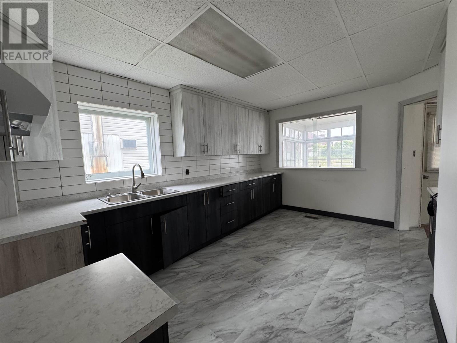 36 Lansdowne St N|36 Lansdowne Street North, Chapleau, ON - Indoor Photo Showing Kitchen With Double Sink