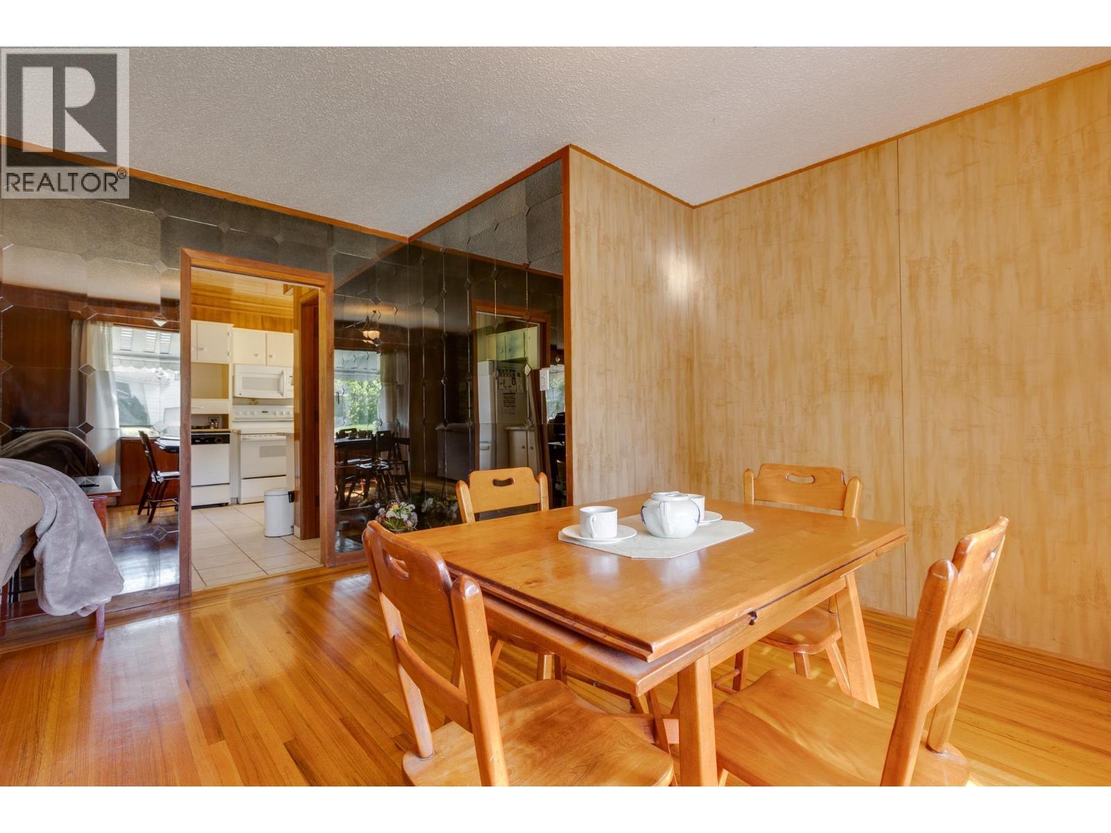 1591 Cedar Street, Prince George, BC - Indoor Photo Showing Dining Room