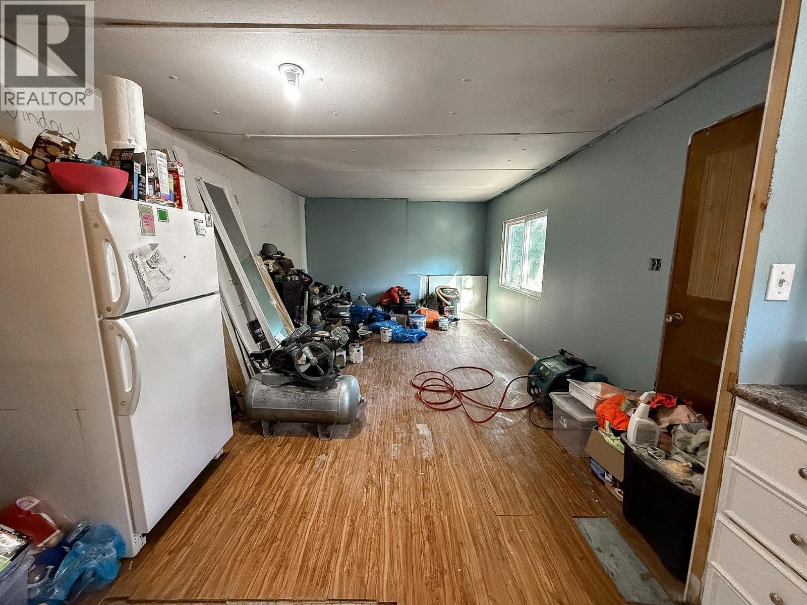 6340 Wolfe Road, Horse Lake, BC - Indoor Photo Showing Other Room