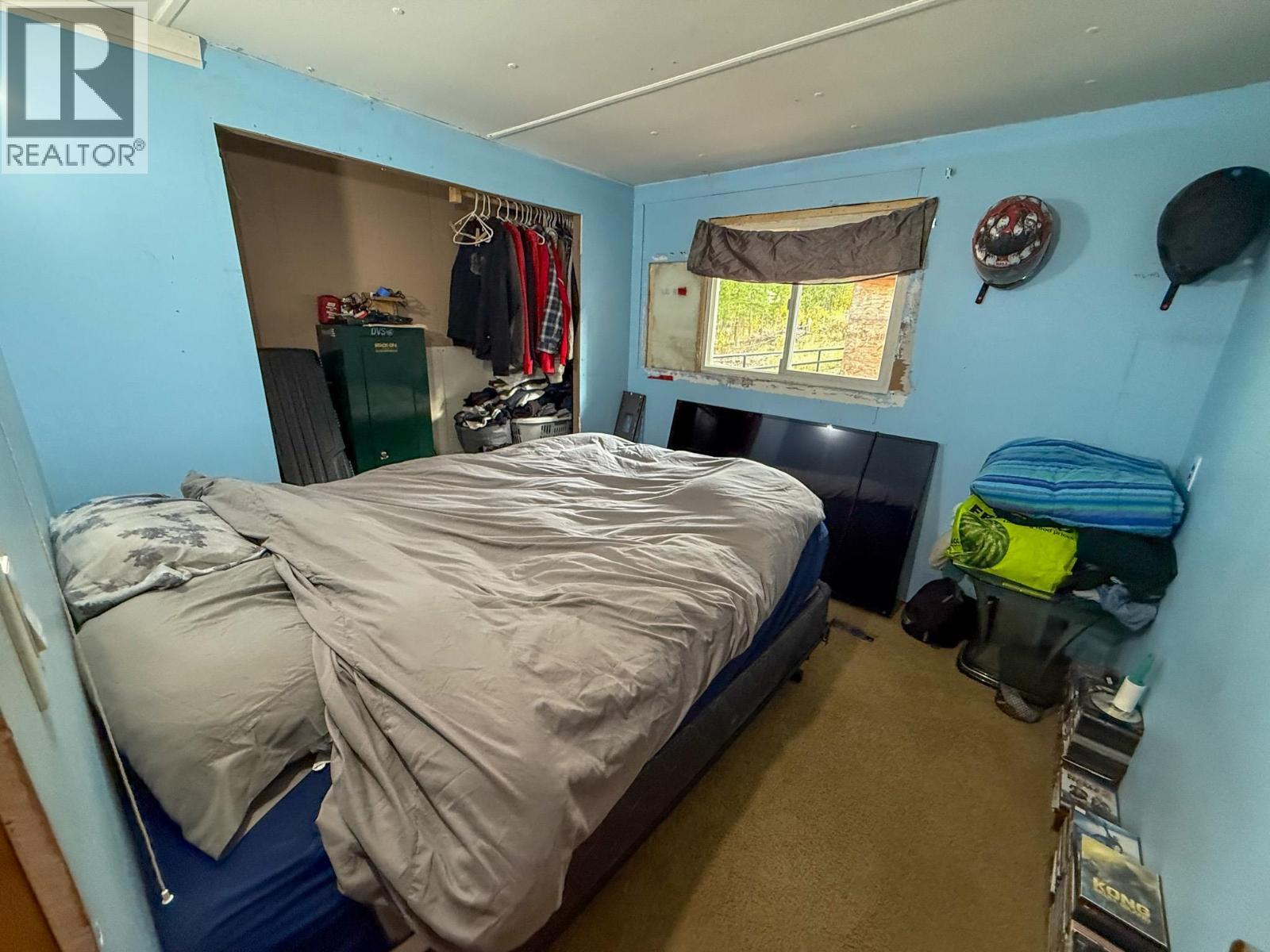 6340 Wolfe Road, Horse Lake, BC - Indoor Photo Showing Bedroom