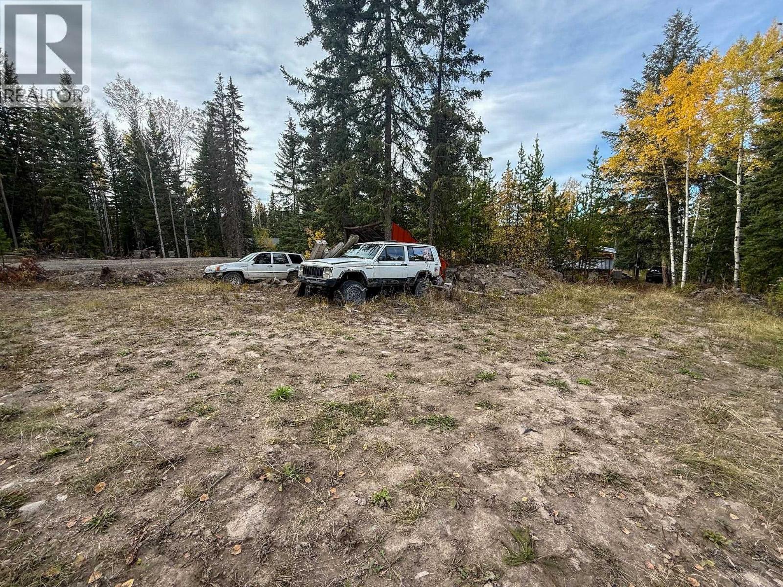 6340 Wolfe Road, Horse Lake, BC - Outdoor