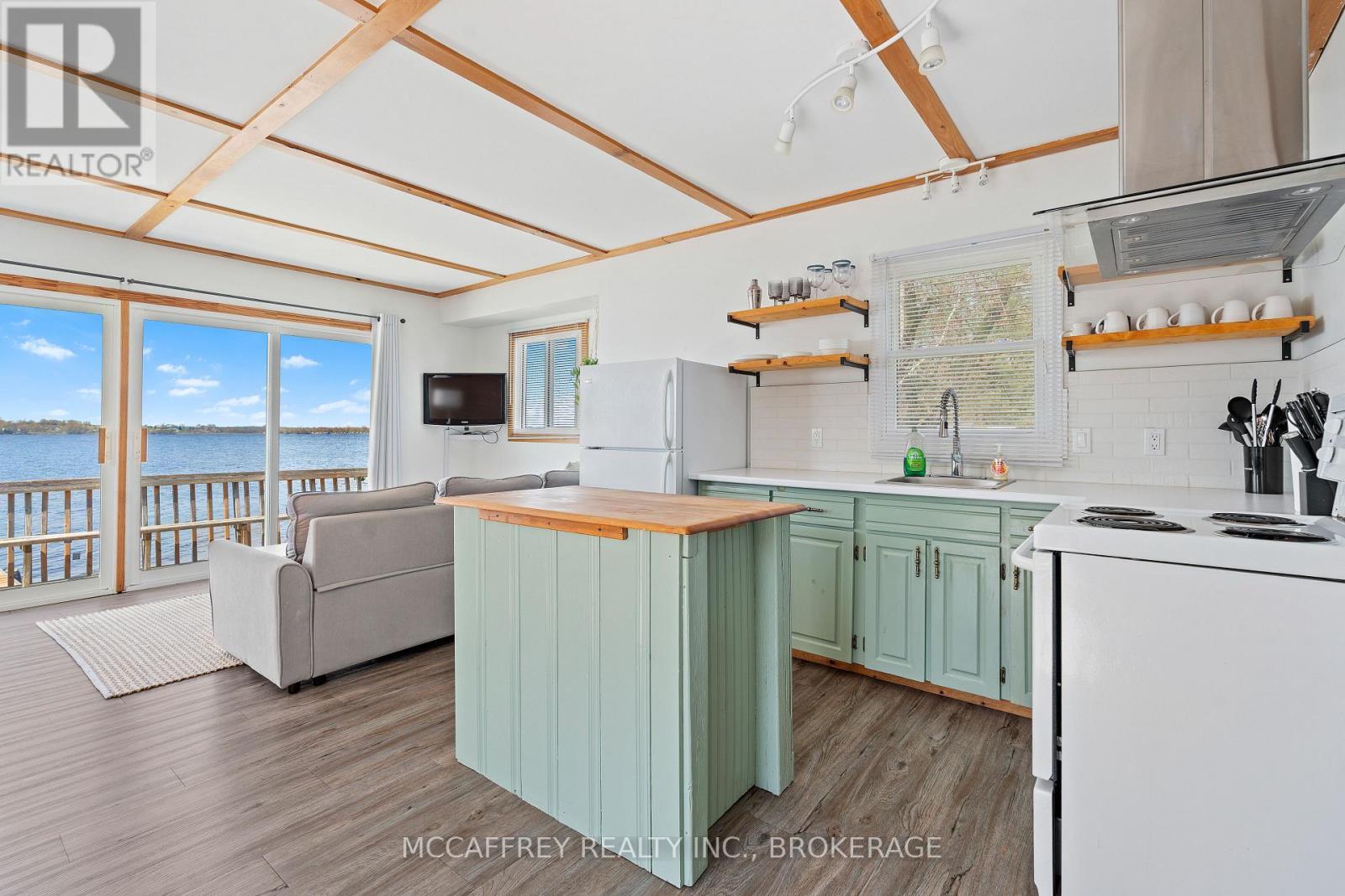 2161C County Rd 9, Greater Napanee (Greater Napanee), ON - Indoor Photo Showing Kitchen