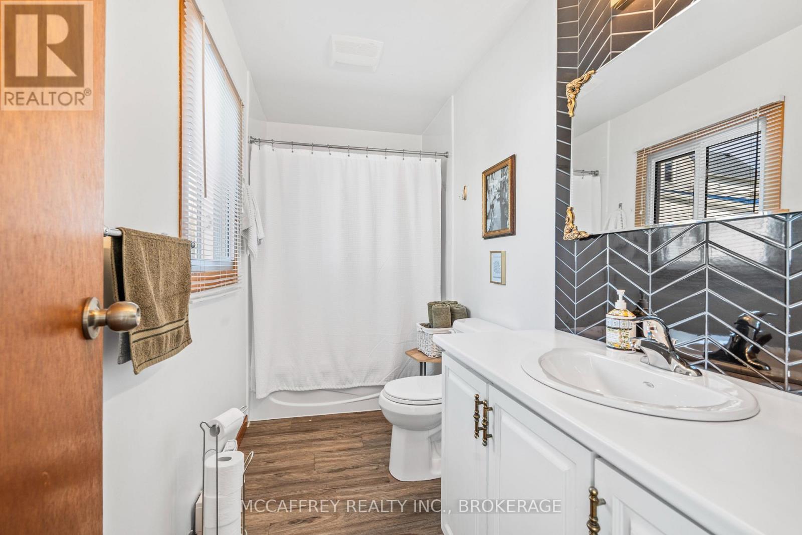 2161C County Rd 9, Greater Napanee (Greater Napanee), ON - Indoor Photo Showing Bathroom