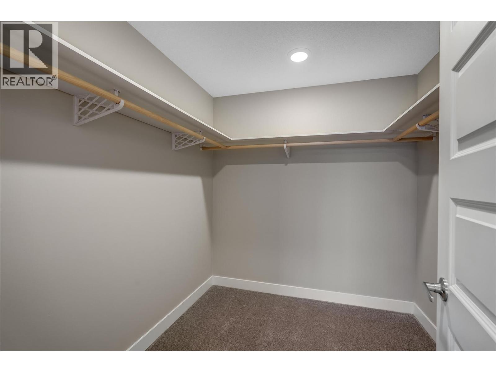 5640 51St Street Unit# 407, Osoyoos, BC - Indoor With Storage