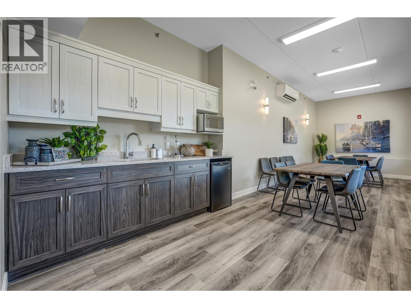 5640 51St Street Unit# 407, Osoyoos, BC - Indoor