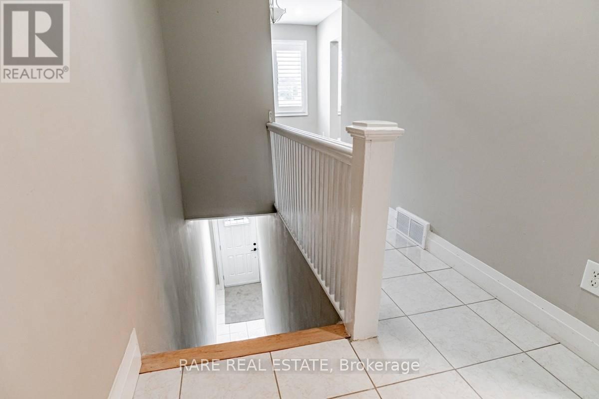 1439 Main Street E, Hamilton, ON