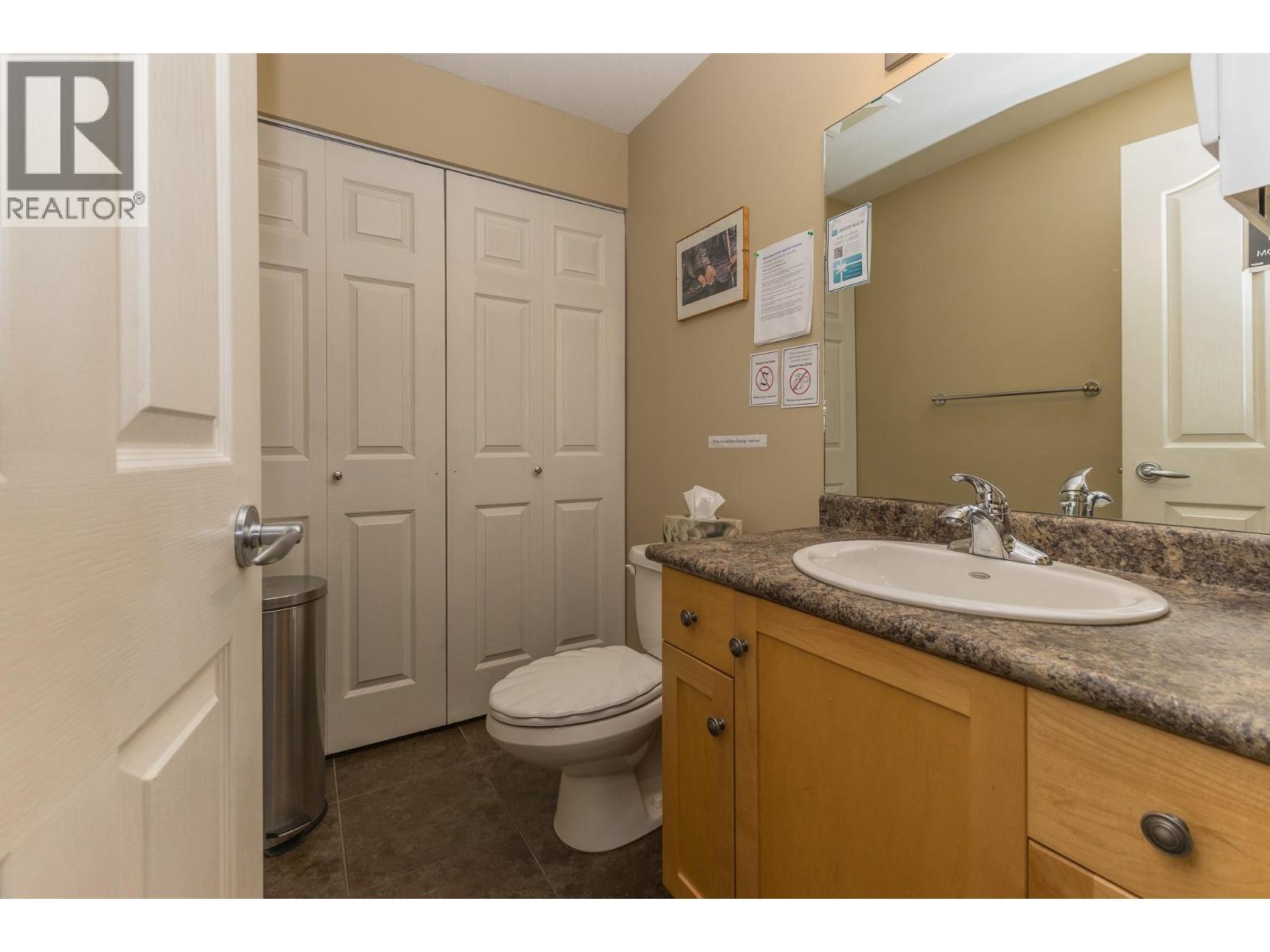 140 Harbourfront Drive Ne Unit# 1 Lot# 1, Salmon Arm, BC