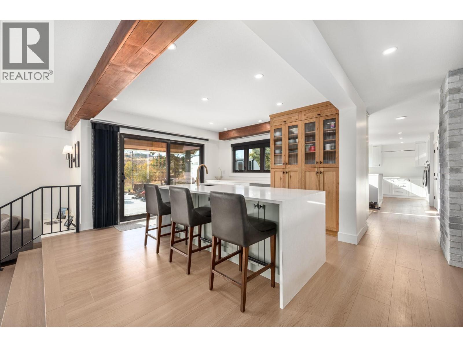 272 Goose Lake Road, Kamloops, BC - Indoor Photo Showing Dining Room