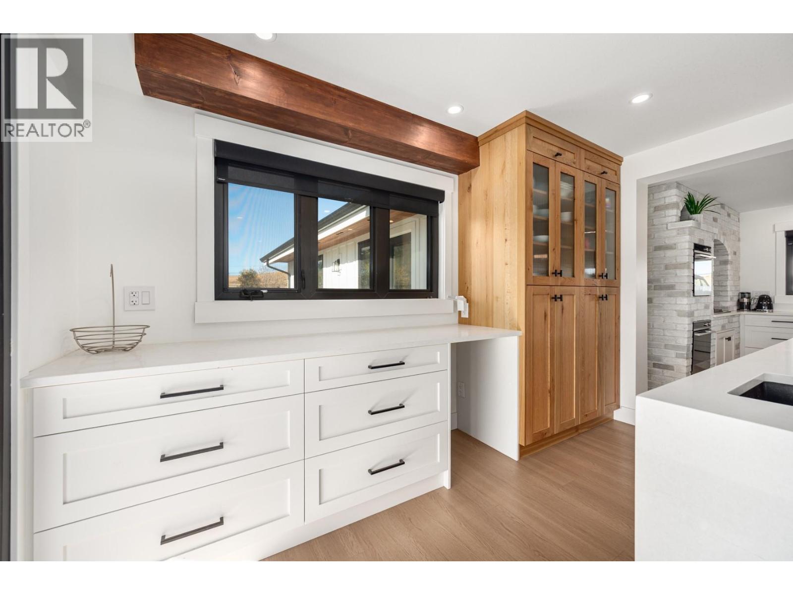 272 Goose Lake Road, Kamloops, BC - Indoor Photo Showing Kitchen