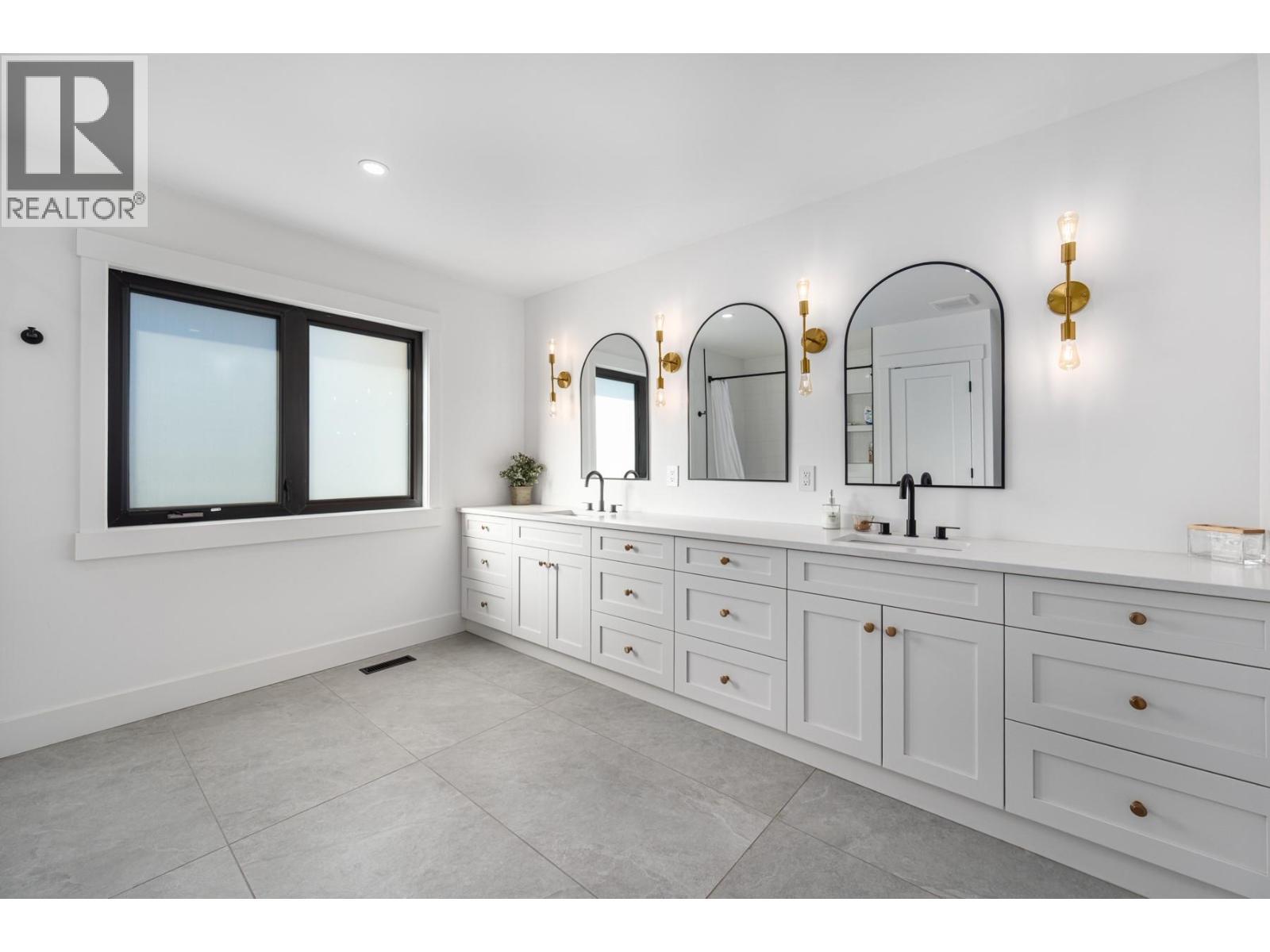 272 Goose Lake Road, Kamloops, BC - Indoor