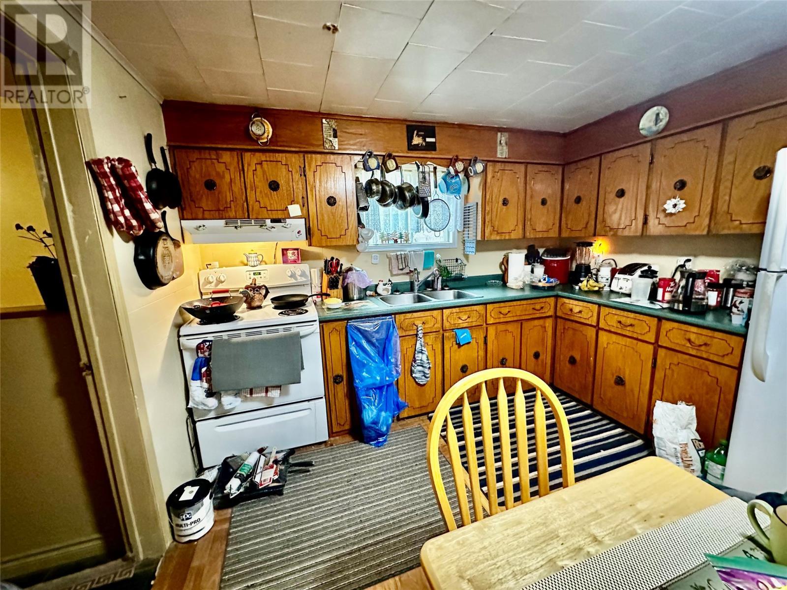 2 Philpotts Road, Botwood, NL - Indoor Photo Showing Kitchen With Double Sink