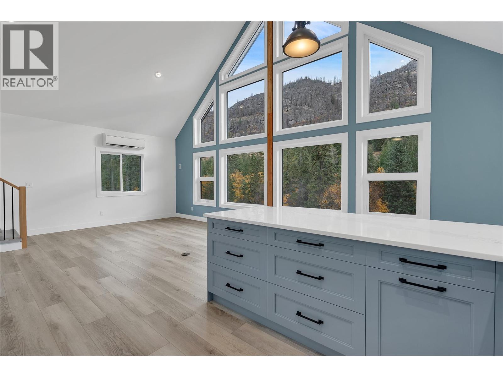 645 Grand Oro Road, Kaleden, BC - Indoor Photo Showing Other Room