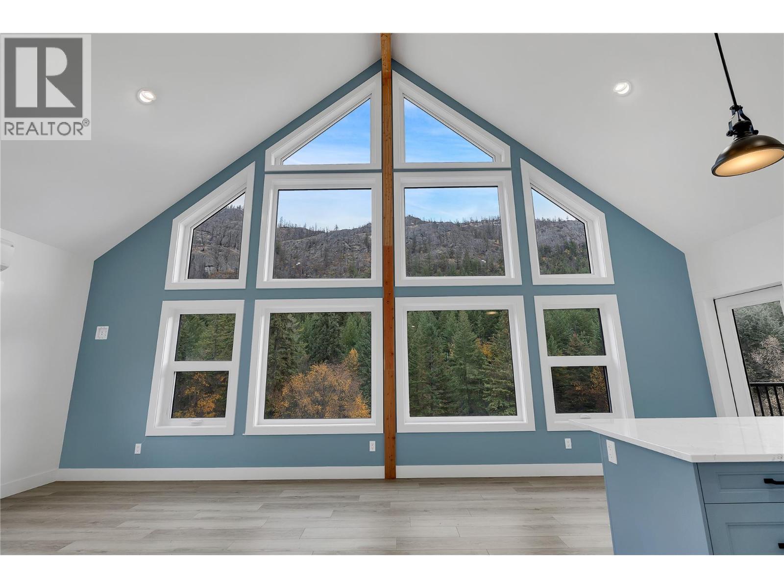 645 Grand Oro Road, Kaleden, BC - Indoor Photo Showing Other Room