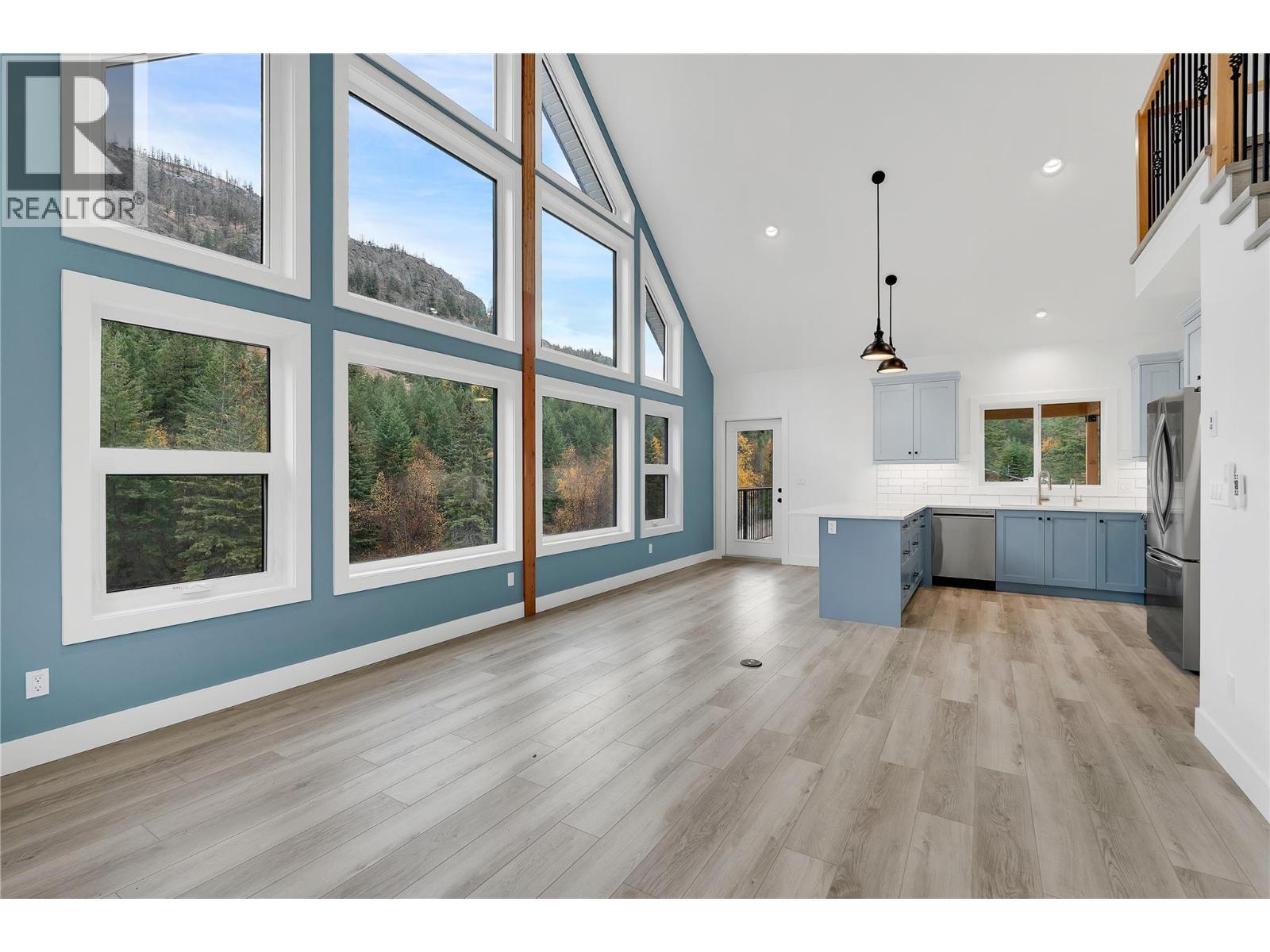 645 Grand Oro Road, Kaleden, BC - Indoor Photo Showing Other Room