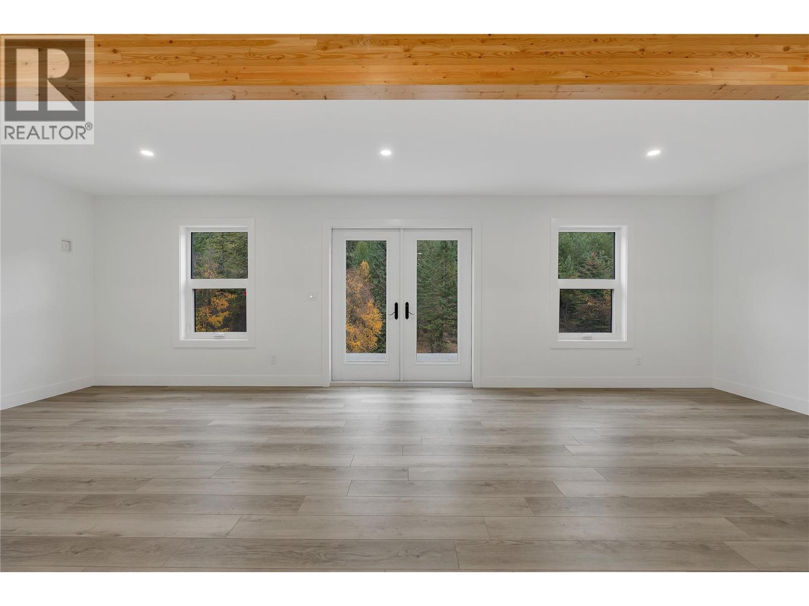 645 Grand Oro Road, Kaleden, BC - Indoor