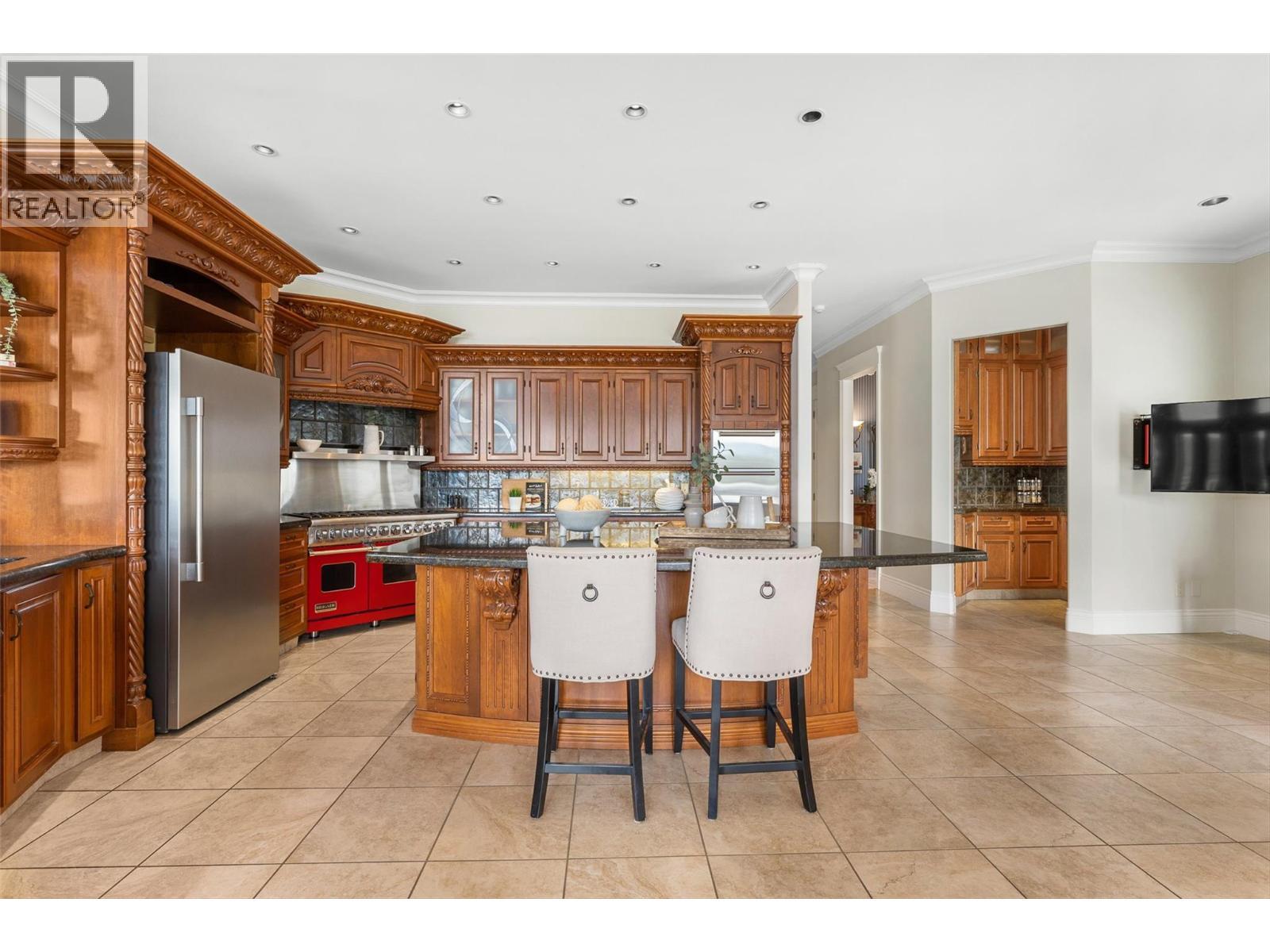 2543 Lucinde Road, West Kelowna, BC - Indoor