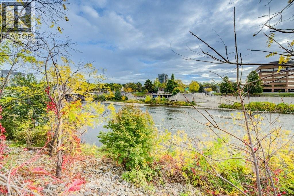 67 Grand Avenue N Unit# 2, Cambridge, ON