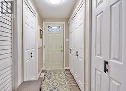 Mudroom / Side Entry -