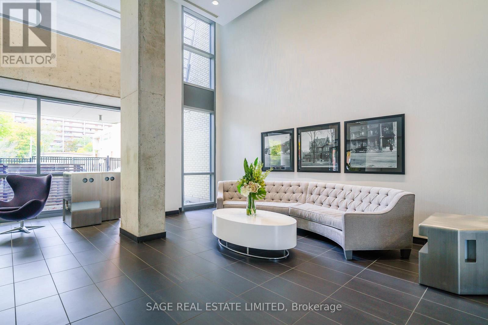 2107 - 281 Mutual Street, Toronto, ON - Indoor