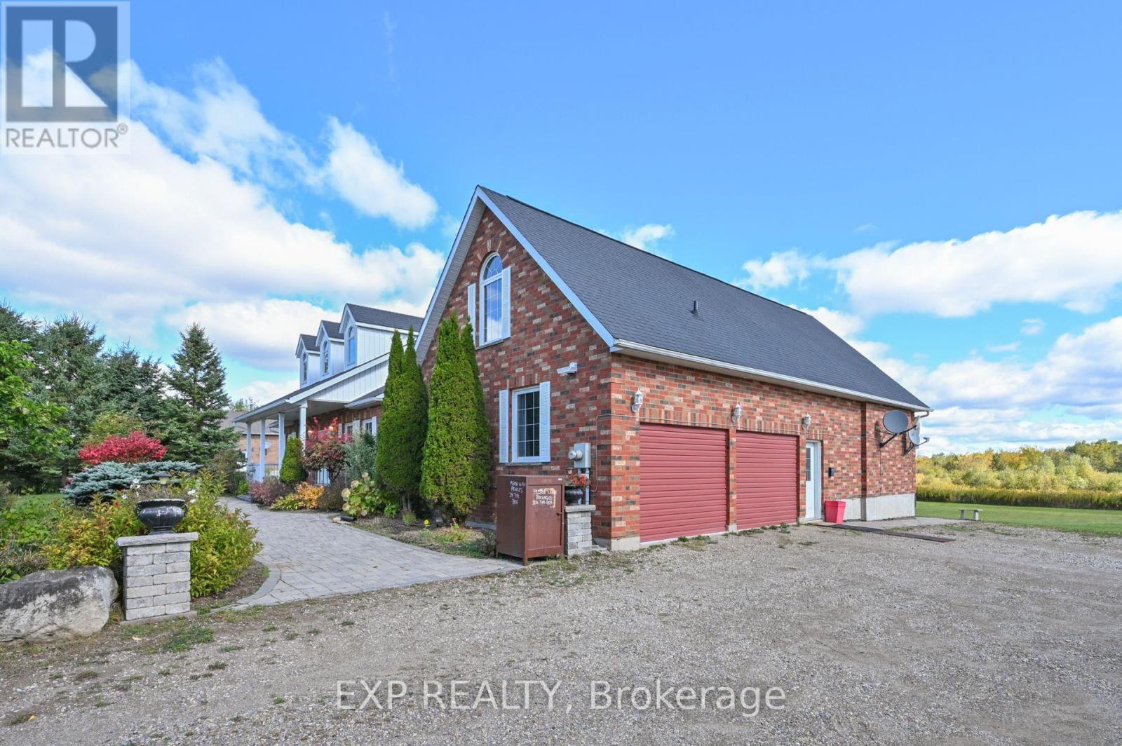 Converted Garages to Living Space - 434499 4Th Line, Amaranth, ON - Outdoor