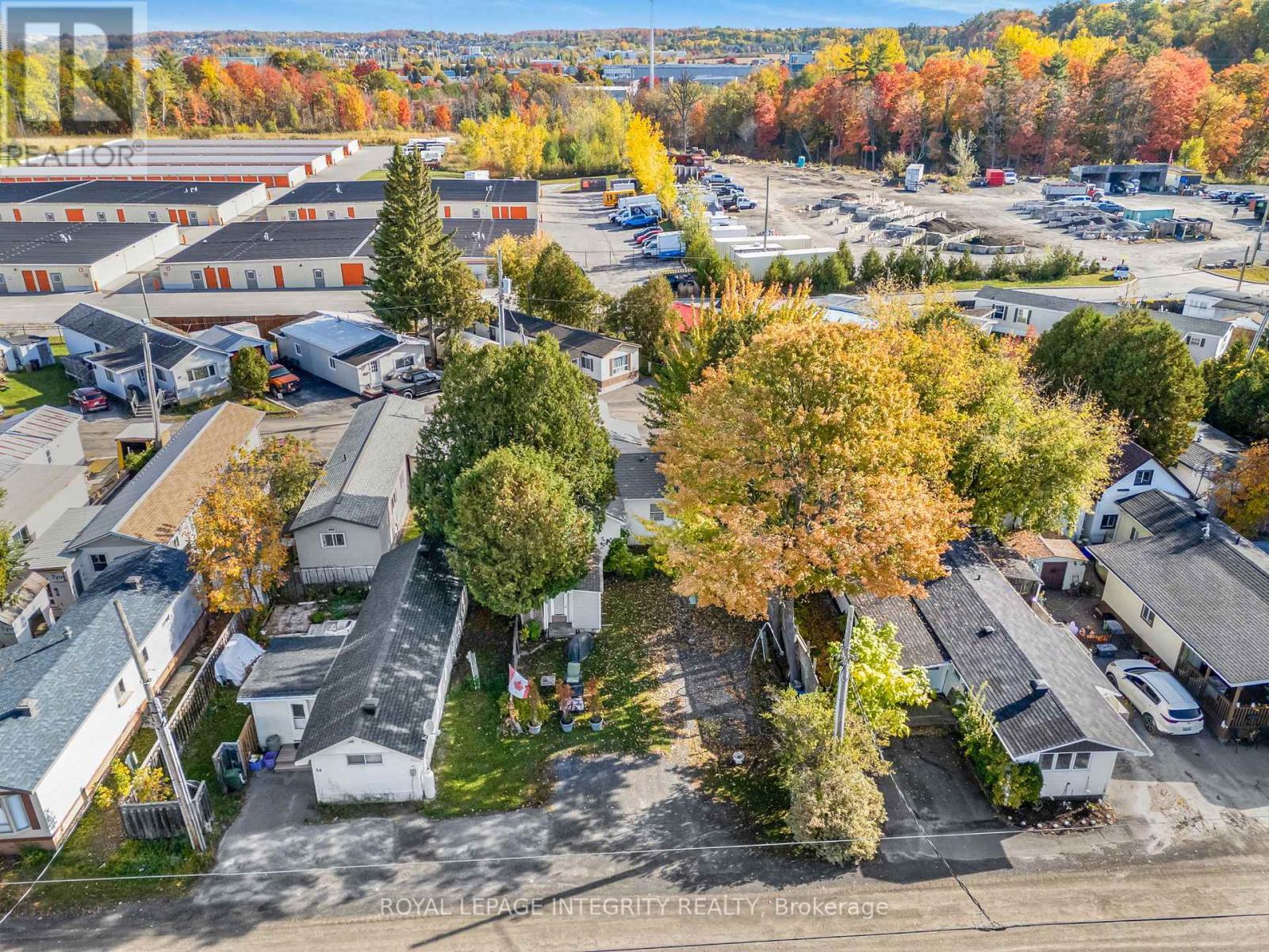 3535 St Joseph Boulevard W, Ottawa, ON