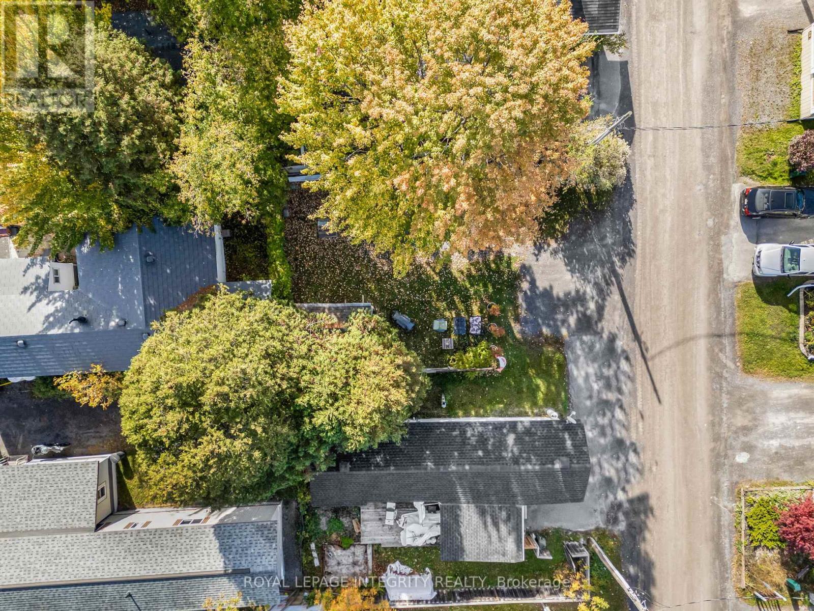 3535 St Joseph Boulevard W, Ottawa, ON