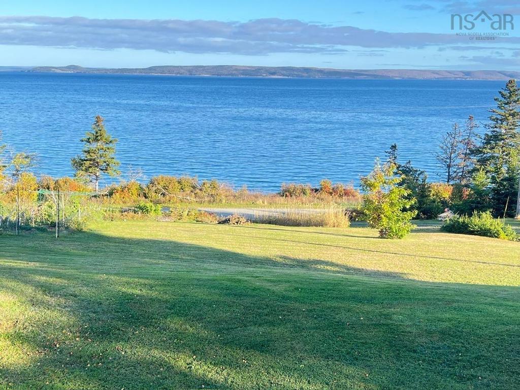 366 Lakeshore Drive, Irish Cove, NS