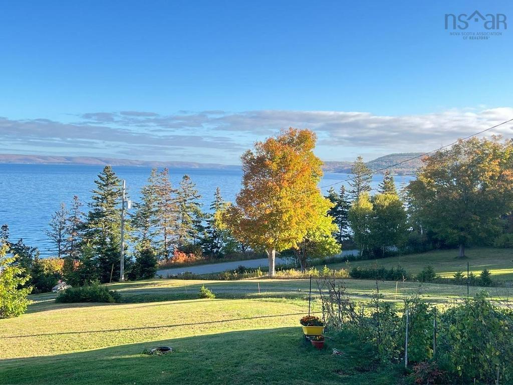 366 Lakeshore Drive, Irish Cove, NS