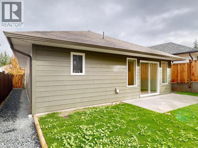 7156 Edgehill Crescent, Powell River, BC - Outdoor With Exterior
