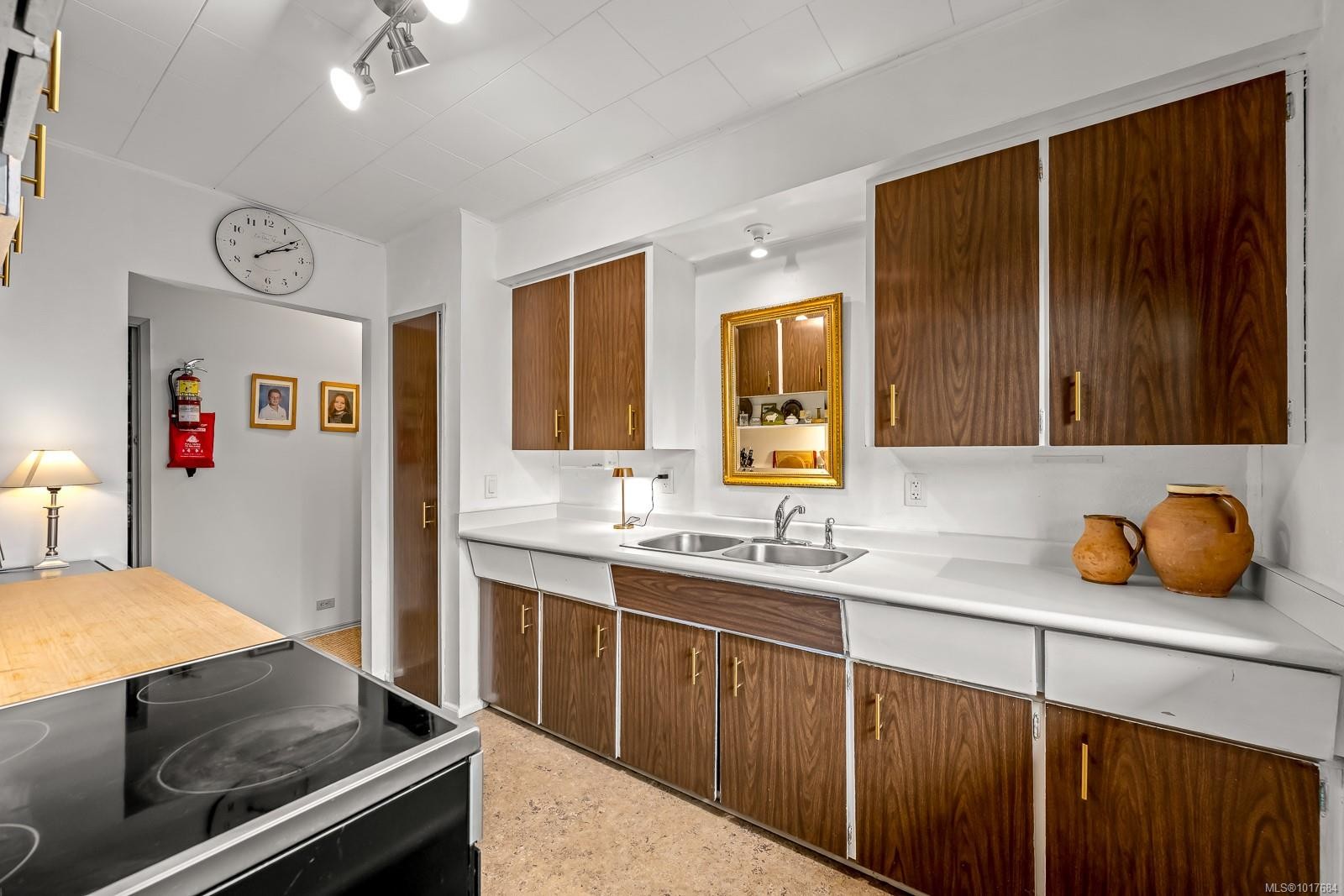 997 Belwood Rd, Cortes Island, BC