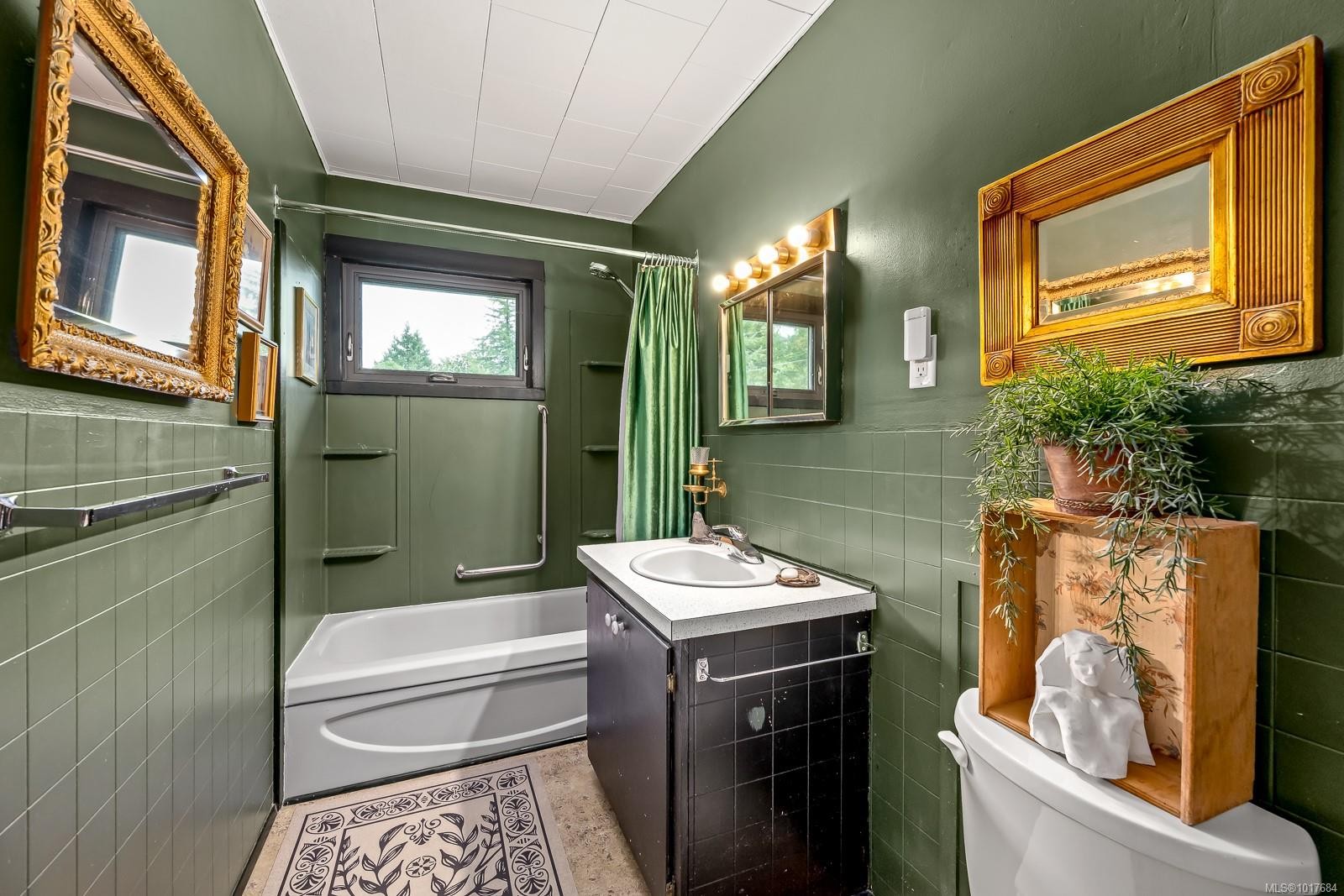 997 Belwood Rd, Cortes Island, BC