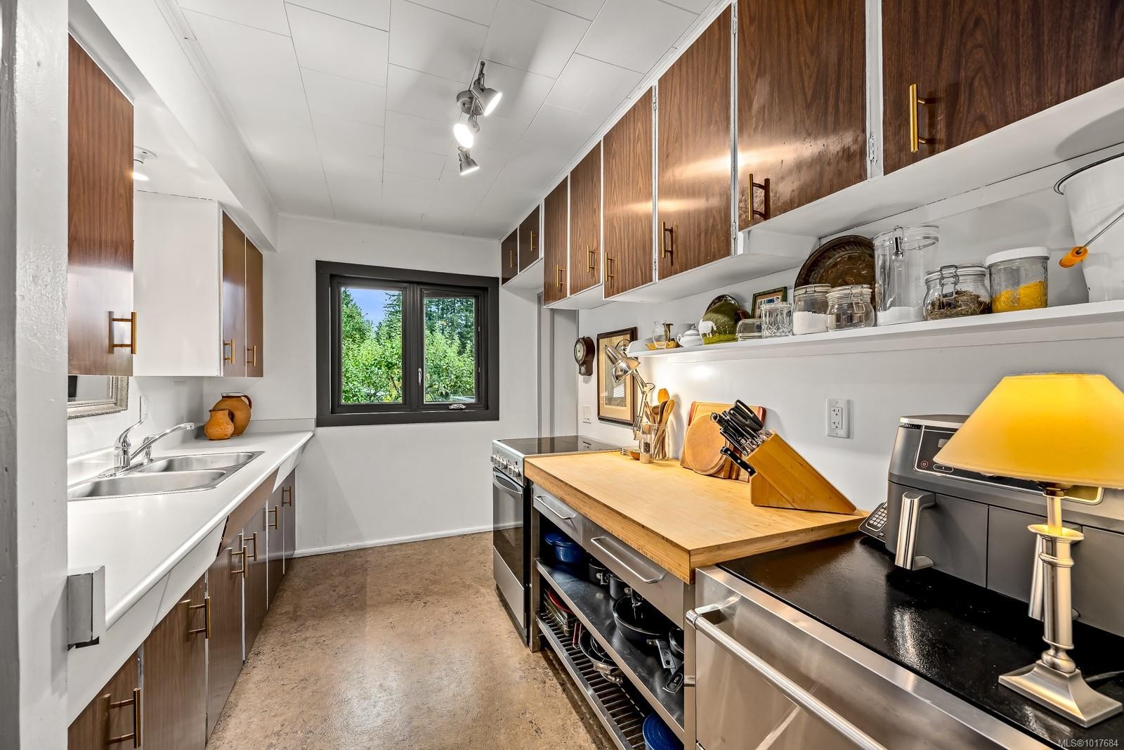 997 Belwood Rd, Cortes Island, BC