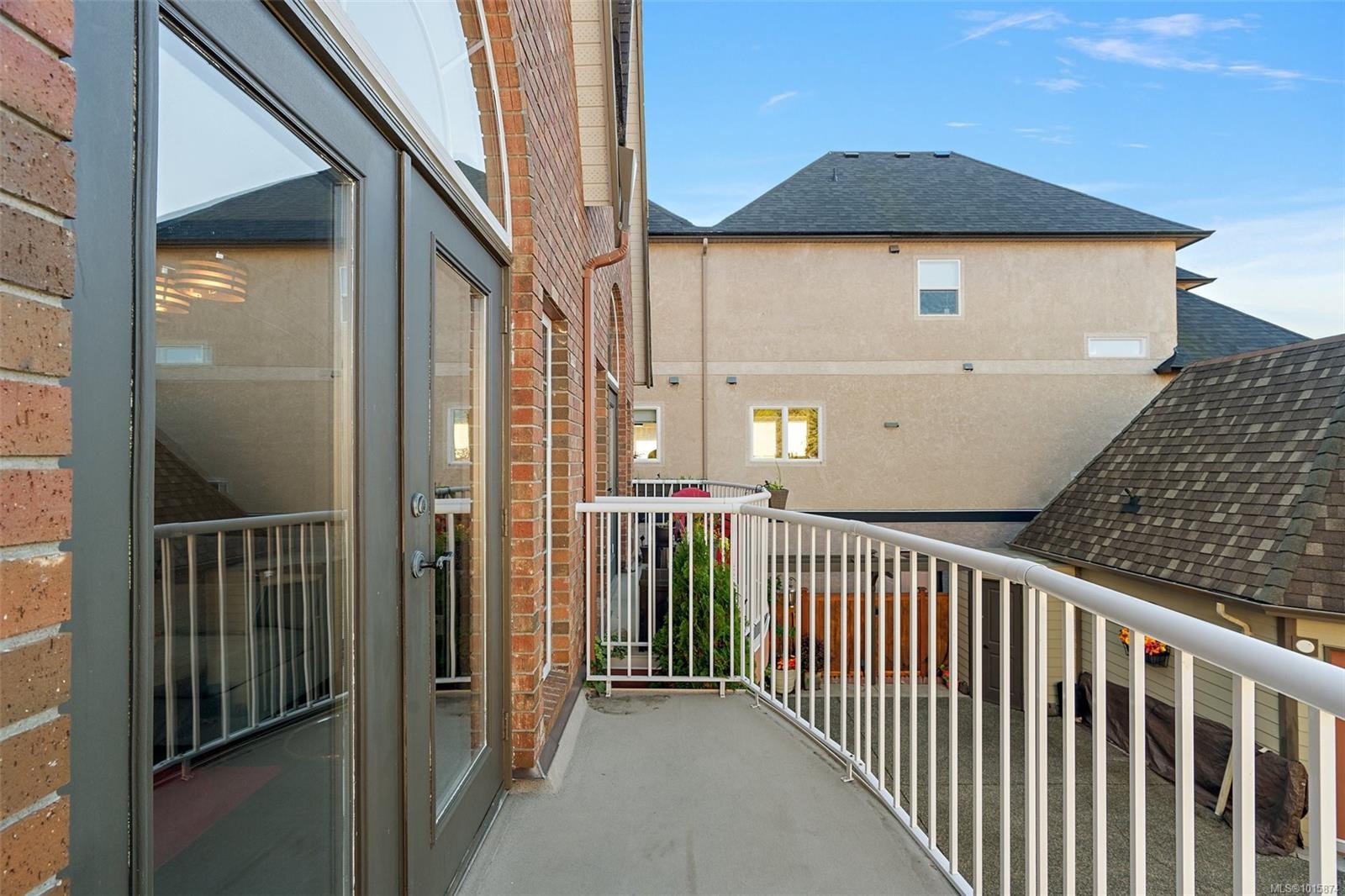 9715 Second St, Sidney, BC - Outdoor With Exterior