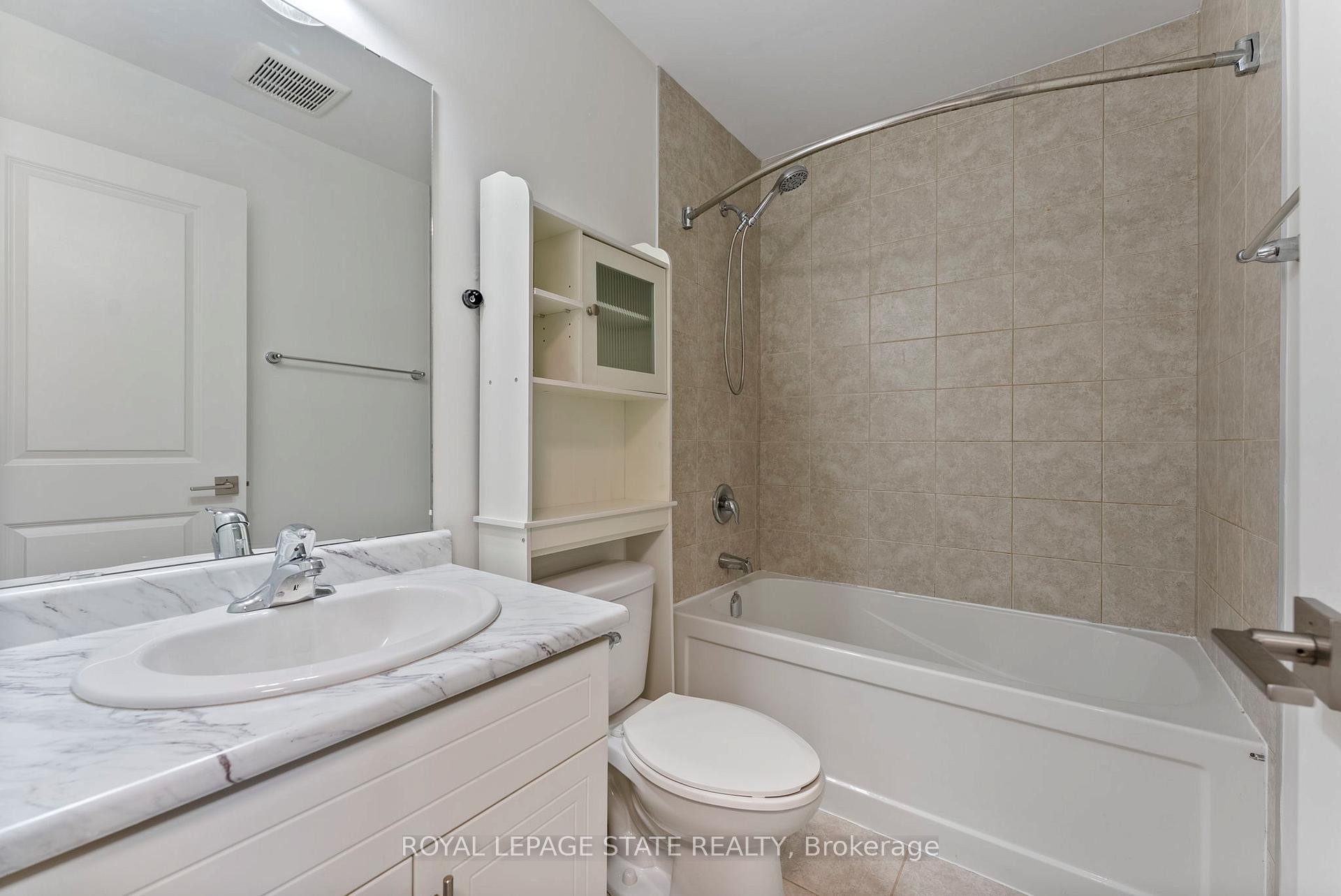68 Dodman Crescent, Hamilton, ON - Indoor Photo Showing Bathroom