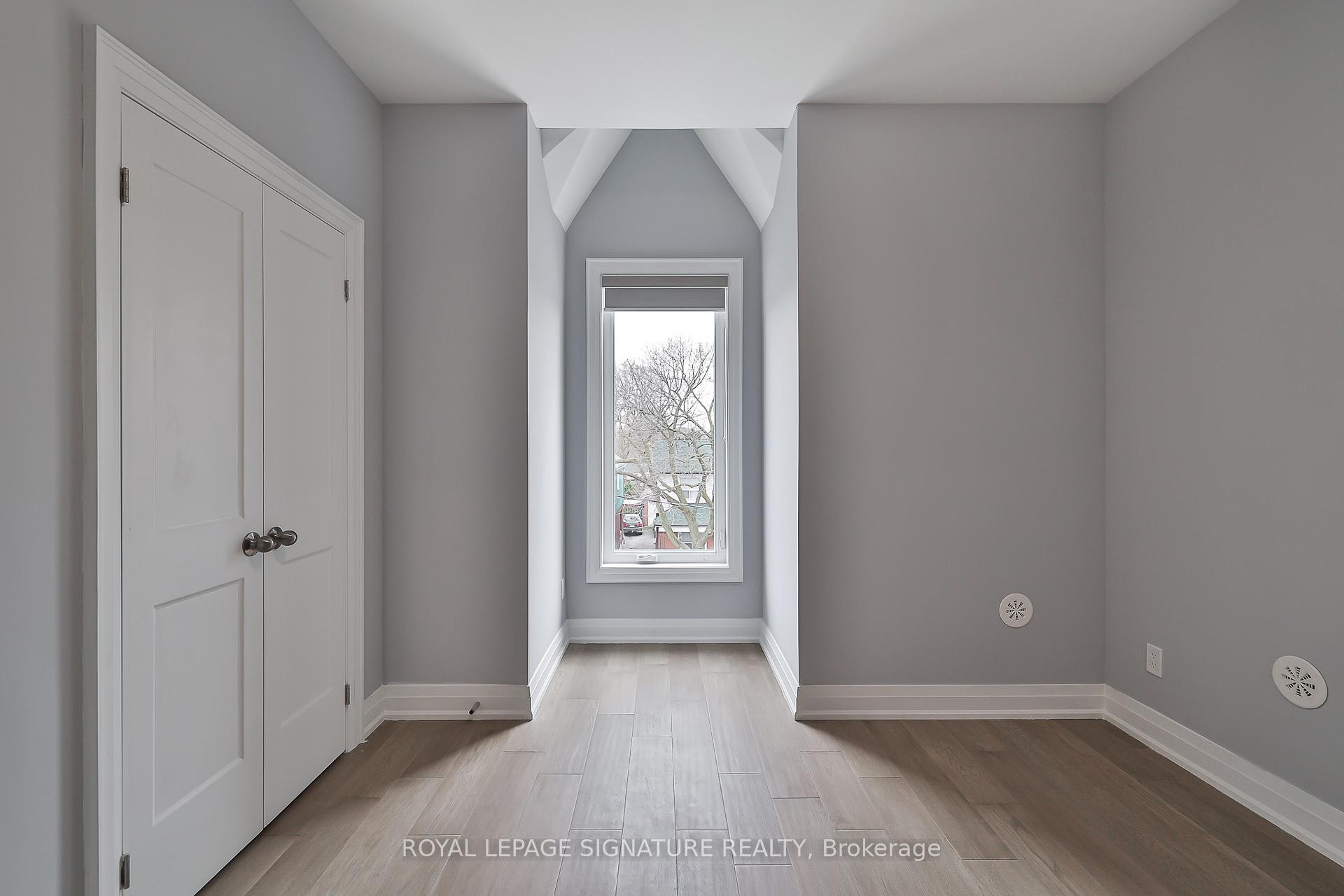 Third-60 Belvidere Avenue, Toronto, ON - Indoor Photo Showing Other Room