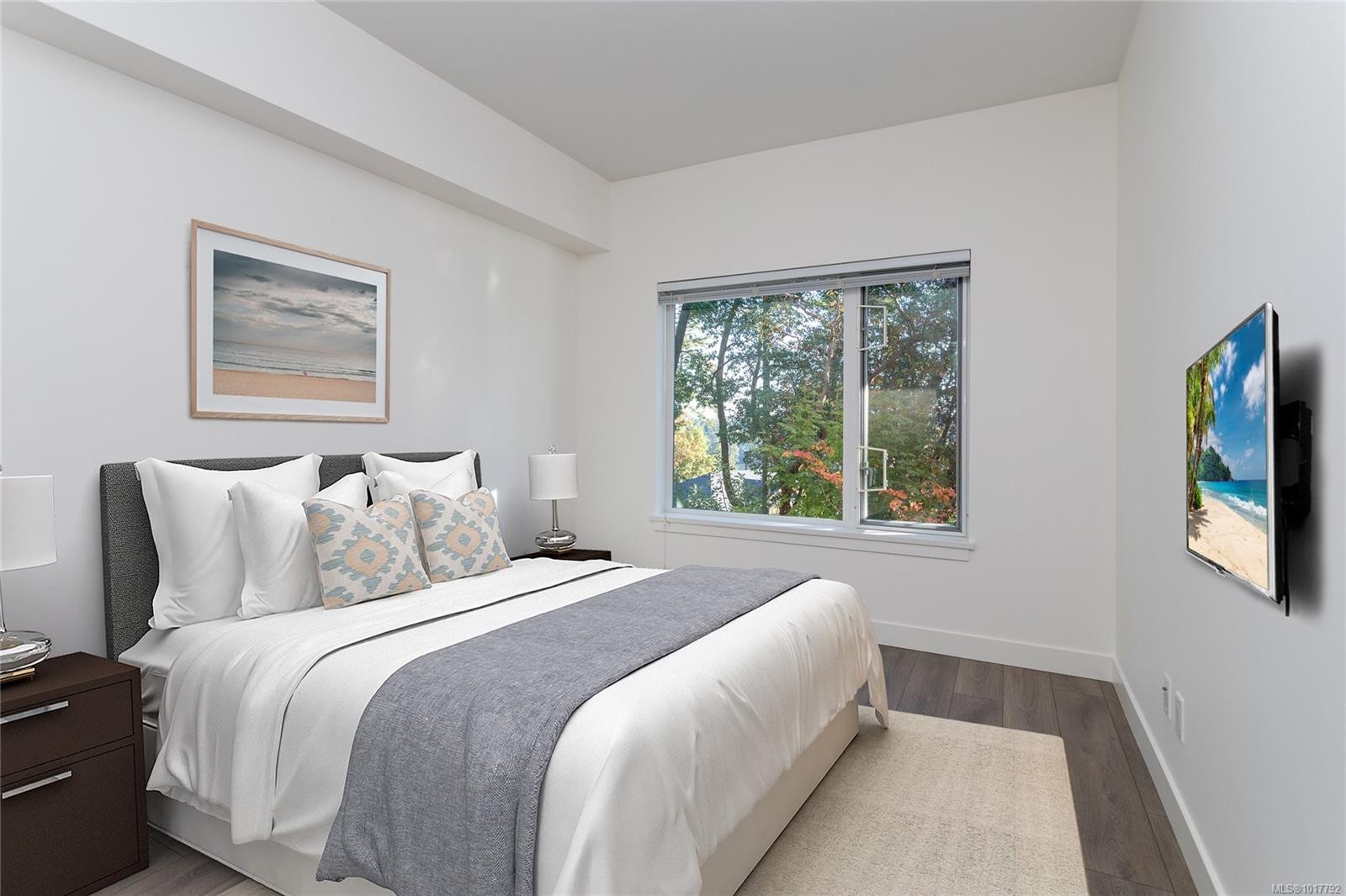 201-290 Wilfert Rd, View Royal, BC - Indoor Photo Showing Bedroom