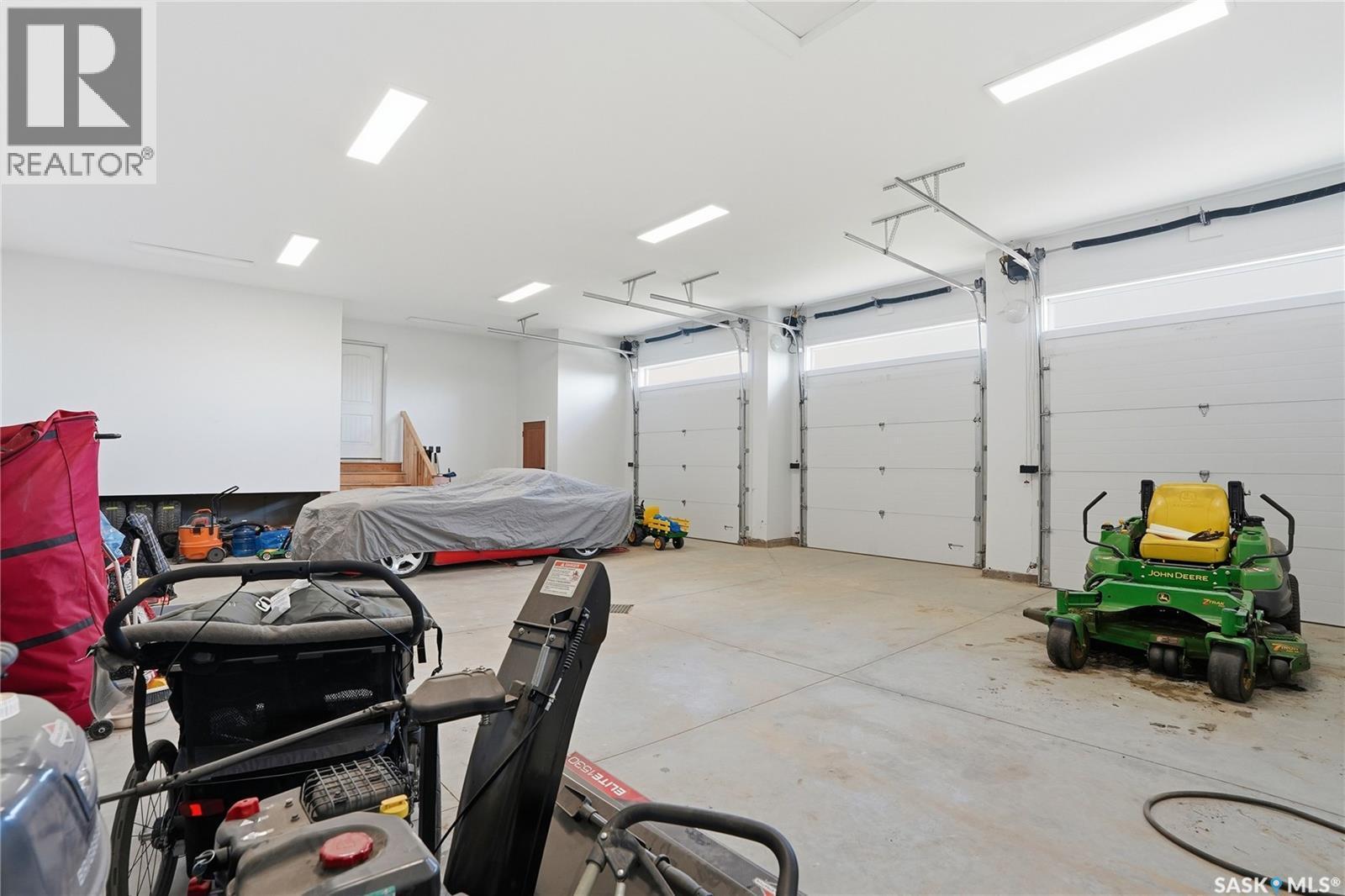 Mcconnel Road Acreage On 10 Acres, Blucher Rm No. 343, SK - Indoor Photo Showing Garage