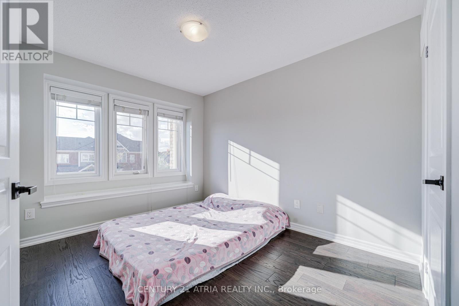 2BR - 119 Windrow Street, Richmond Hill, ON - Indoor Photo Showing Bedroom