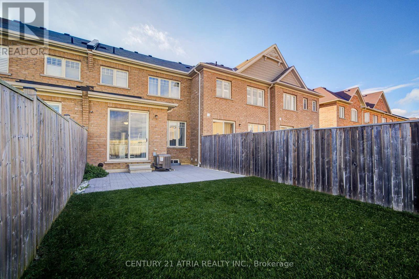 119 Windrow Street, Richmond Hill, ON - Outdoor With Exterior